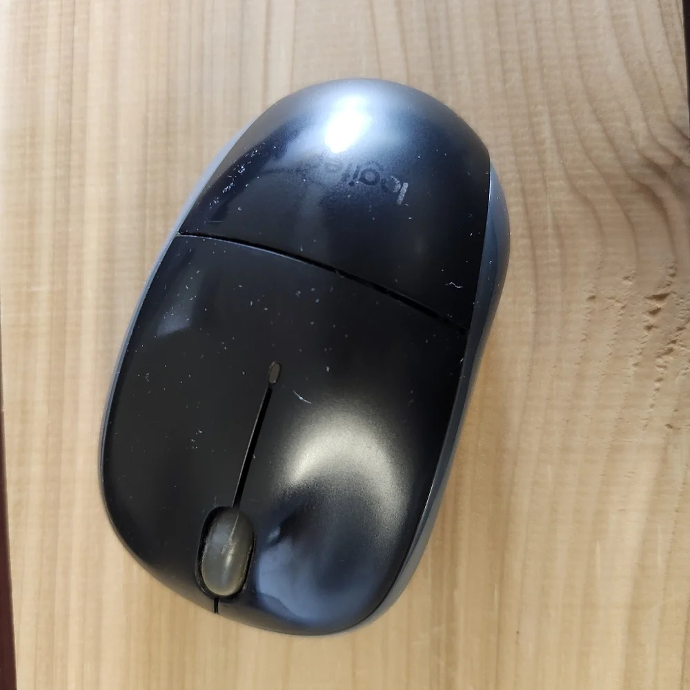 Logitech Wireless Keyboard & Mouse Combo | P/N 820-004987 + 810-003190